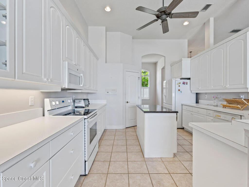 2090 Schooner Road, Merritt Island, FL 32952
