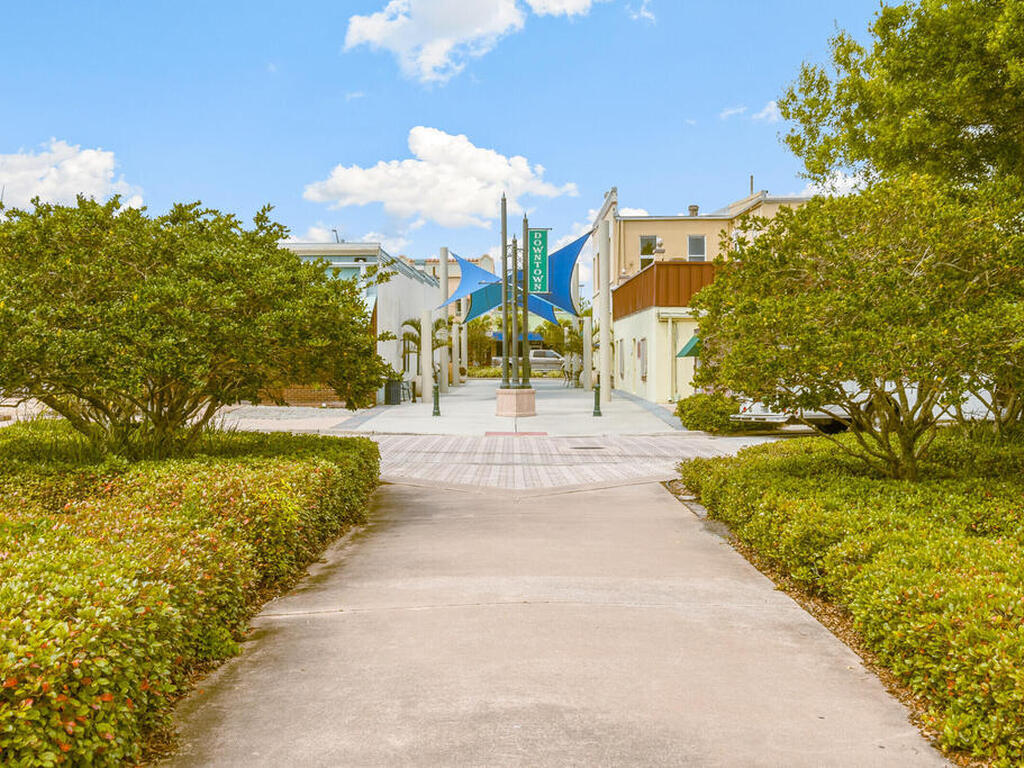 2165 Dolphin Road, Titusville, FL 32780