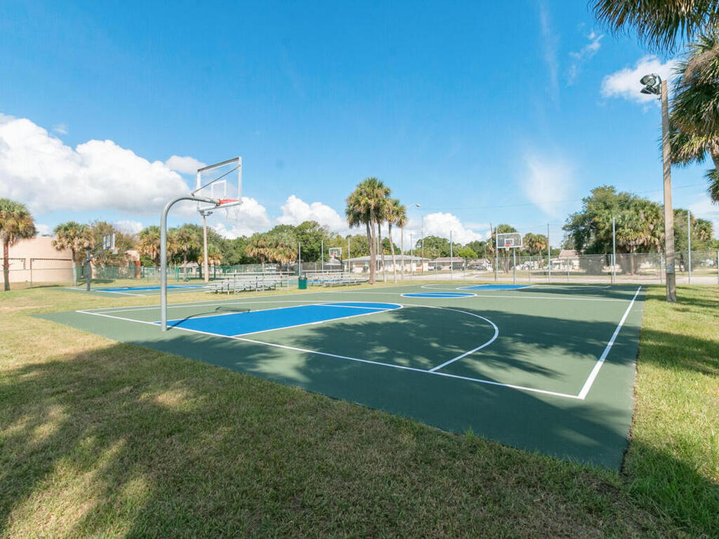 2165 Dolphin Road, Titusville, FL 32780