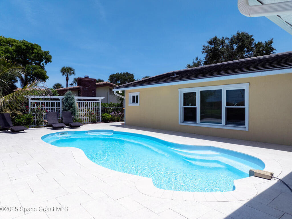 211 Jamaica Drive, Cocoa Beach, FL 32931