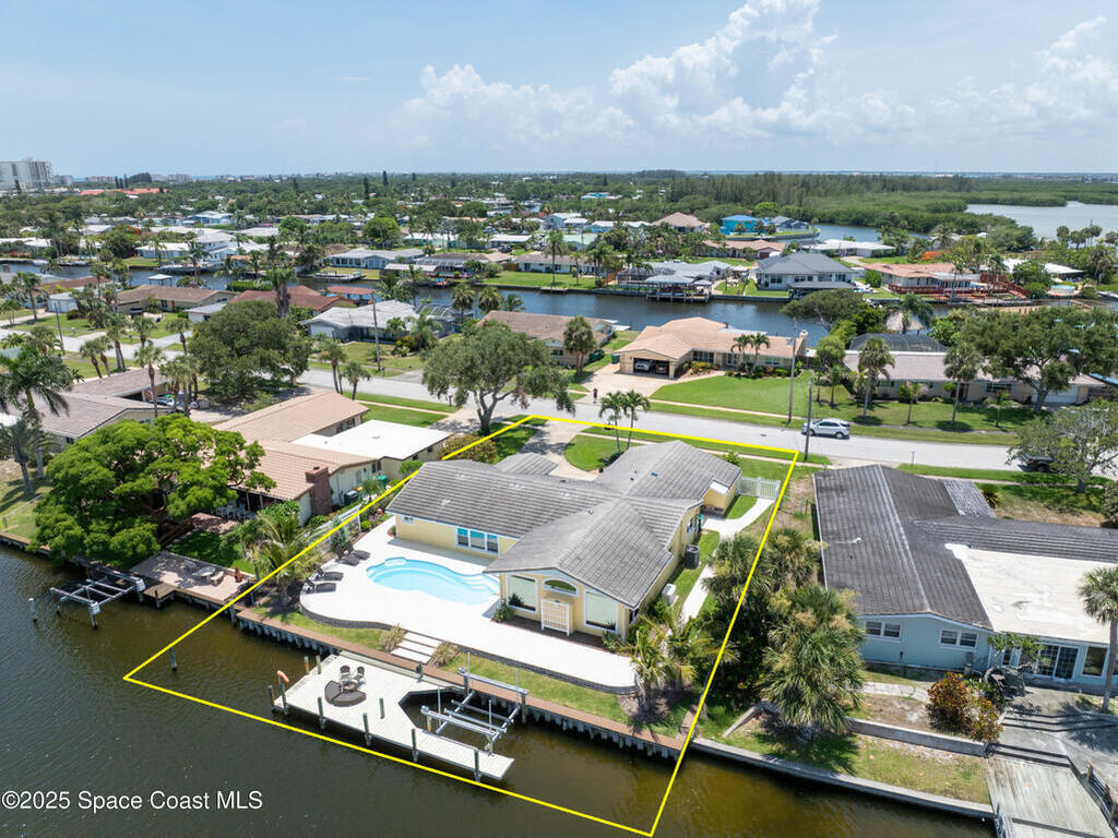 211 Jamaica Drive, Cocoa Beach, FL 32931