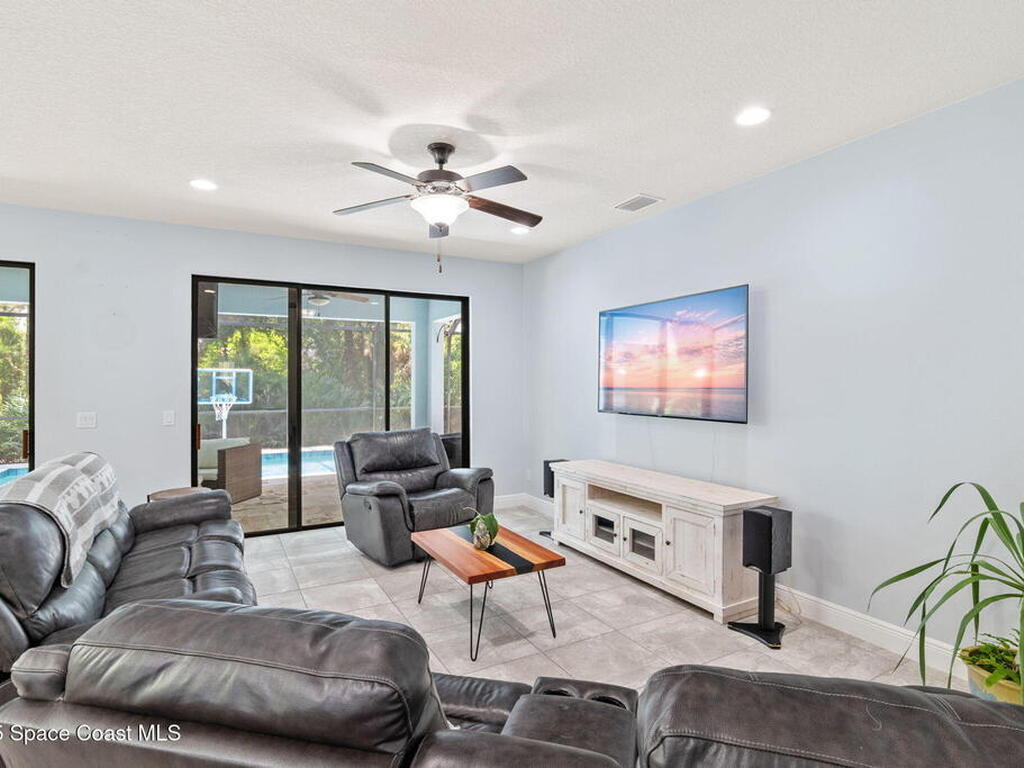 8132 Strom Park Drive, Melbourne, FL 32940