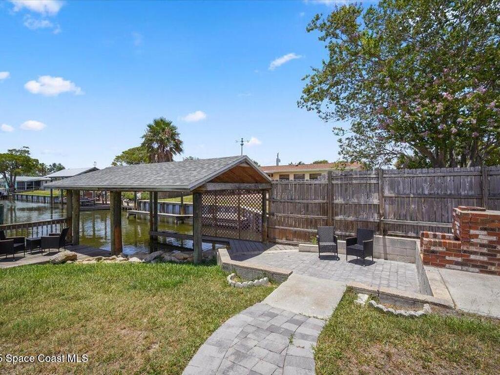 635 Barrett Drive, Merritt Island, FL 32952