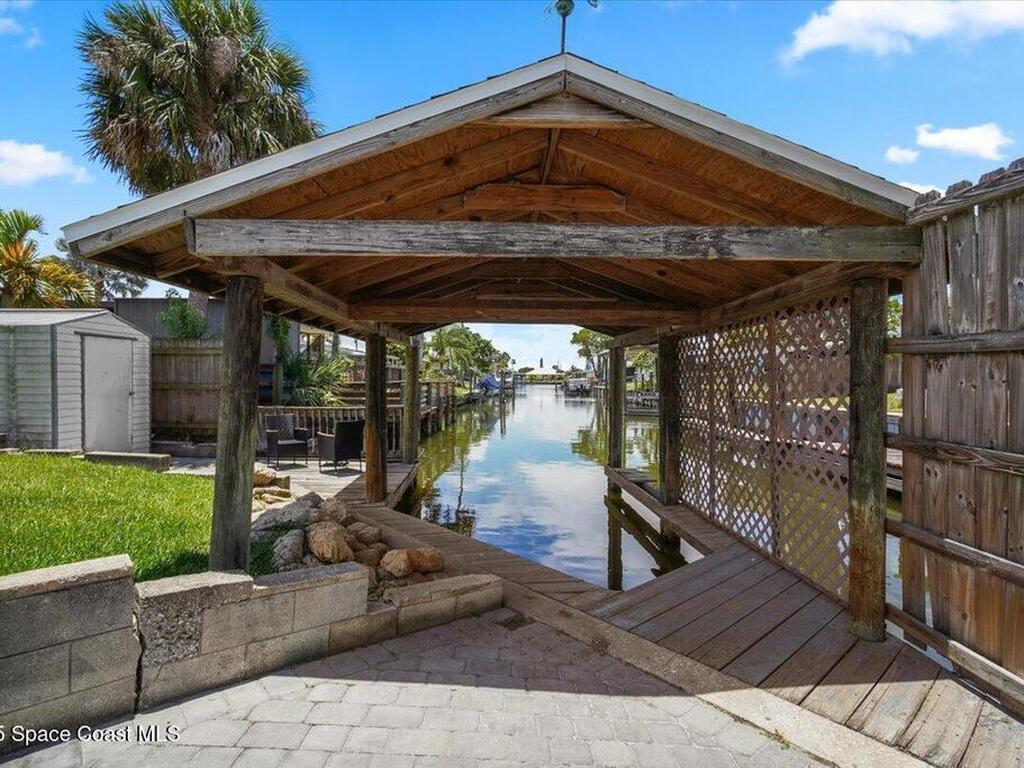 635 Barrett Drive, Merritt Island, FL 32952
