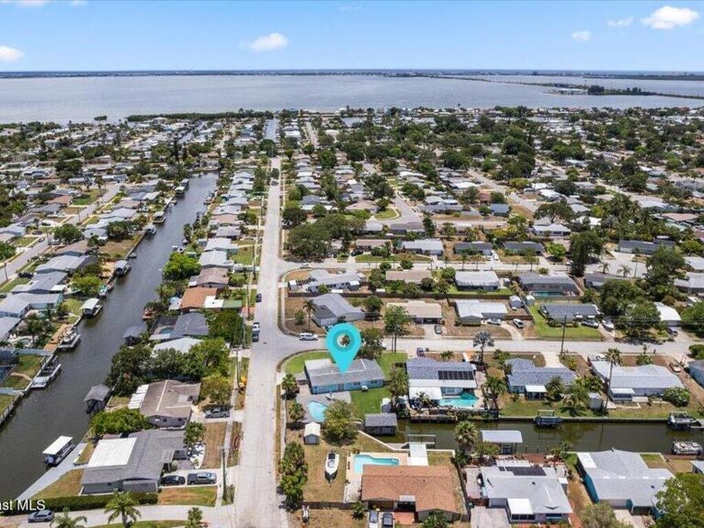 635 Barrett Drive, Merritt Island, FL 32952