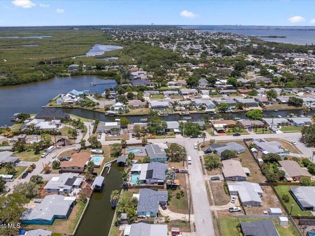 635 Barrett Drive, Merritt Island, FL 32952