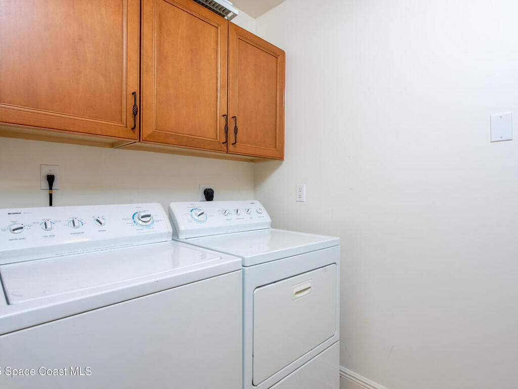 1437 Pineapple Avenue, Melbourne, FL 32935