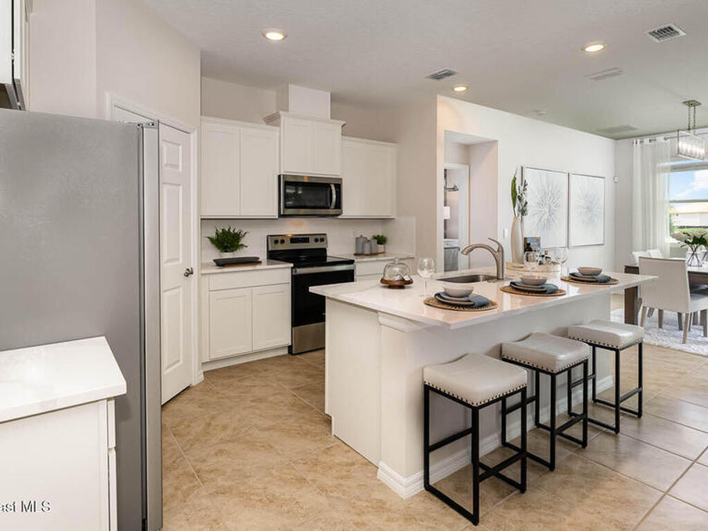 3950 Hollingsworth Drive, Palm Bay, FL 32909