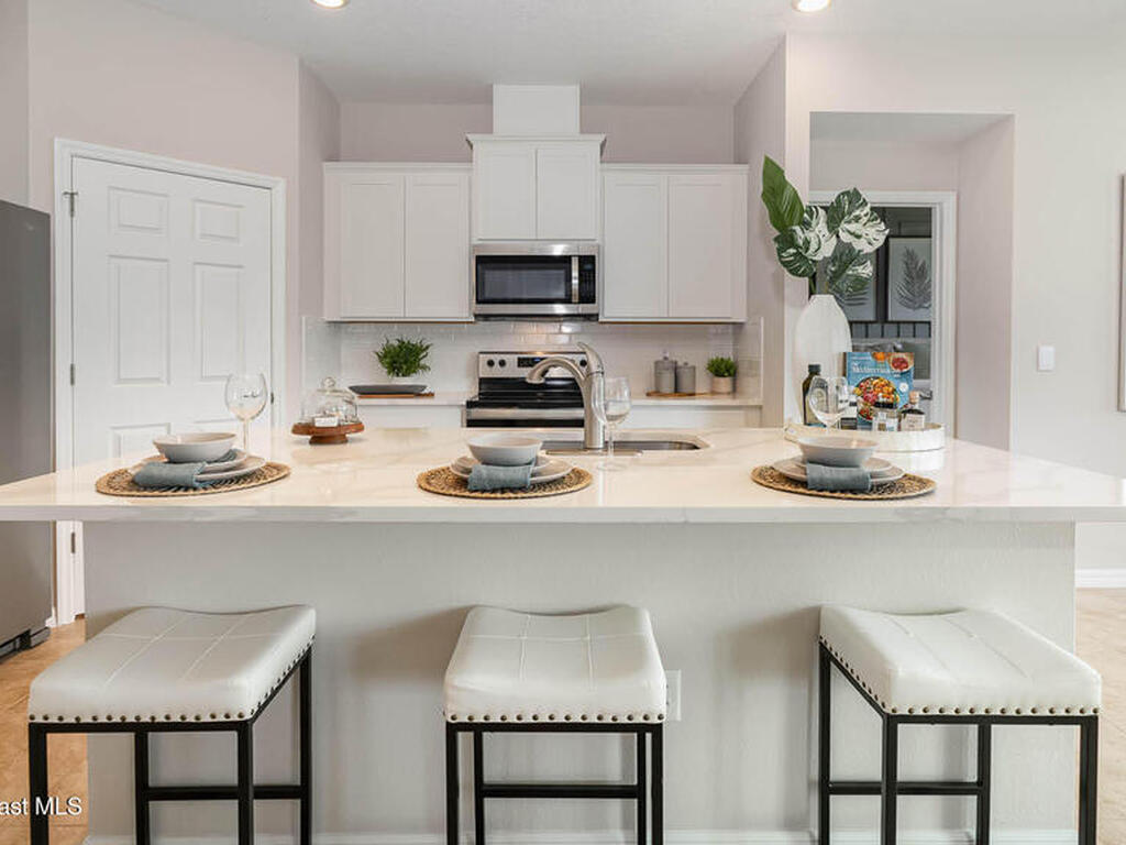 3950 Hollingsworth Drive, Palm Bay, FL 32909