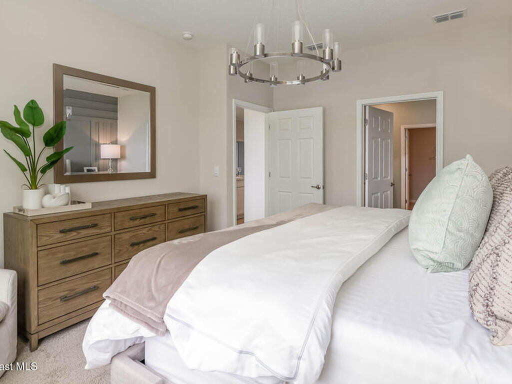 3950 Hollingsworth Drive, Palm Bay, FL 32909