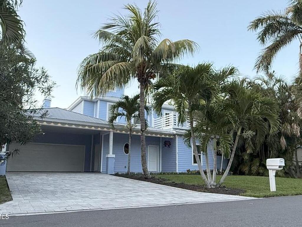 210 Pelican Drive, Melbourne Beach, FL 32951