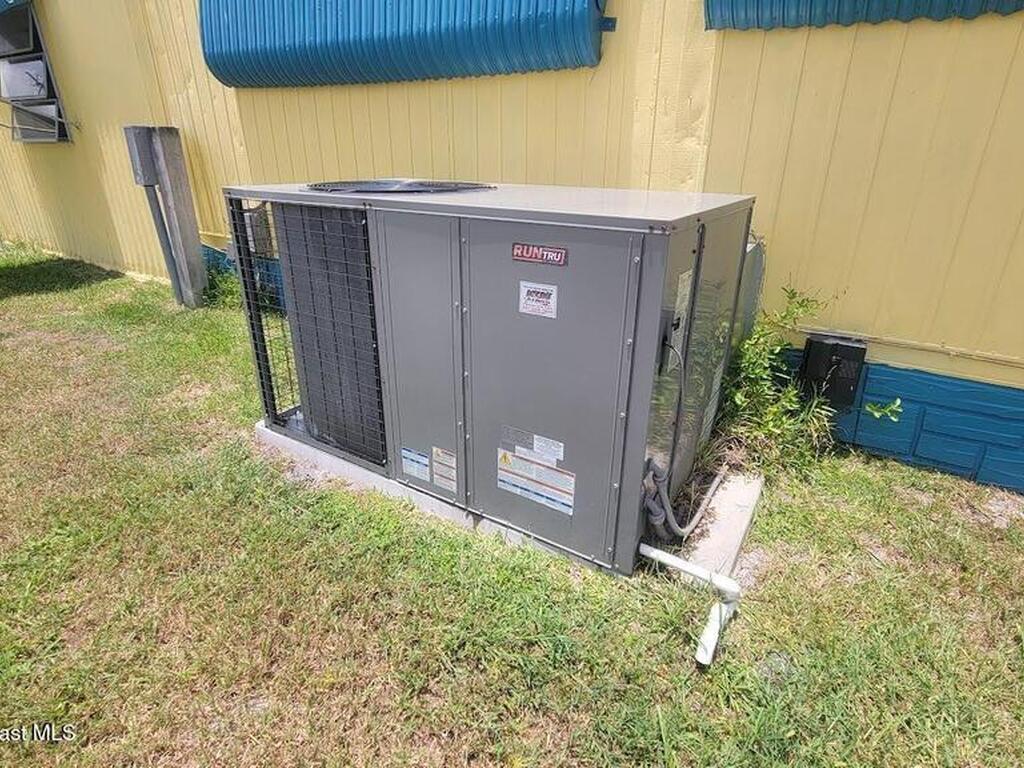 566 Marnie Circle, Melbourne, FL 32904