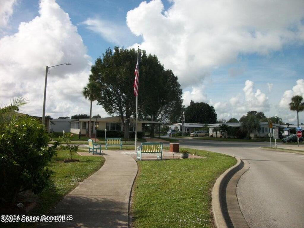 566 Marnie Circle, Melbourne, FL 32904