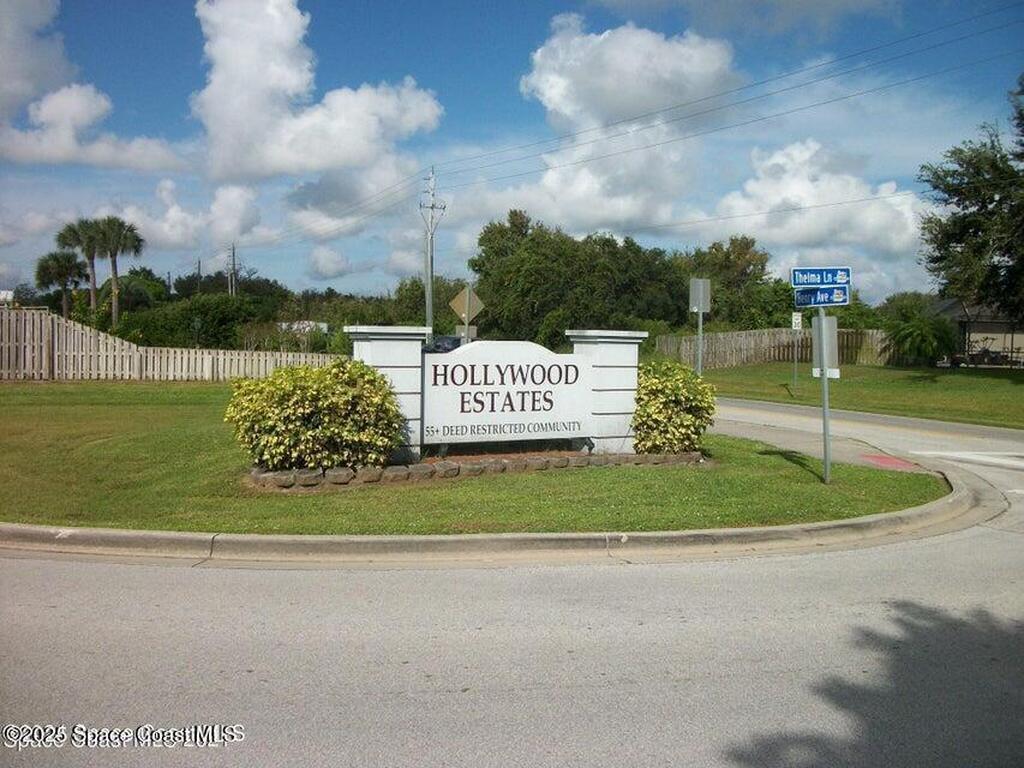 566 Marnie Circle, Melbourne, FL 32904