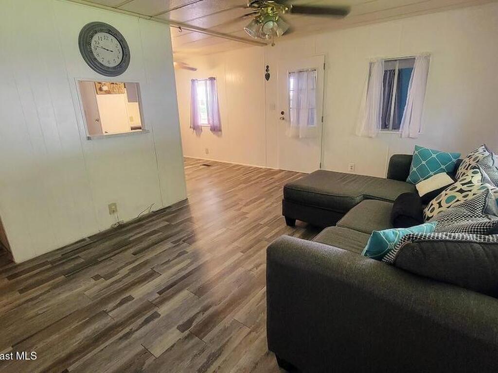 566 Marnie Circle, Melbourne, FL 32904