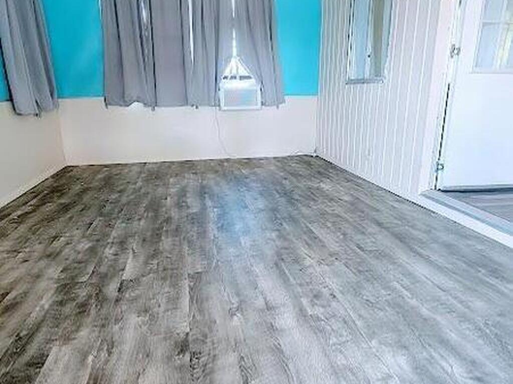 566 Marnie Circle, Melbourne, FL 32904