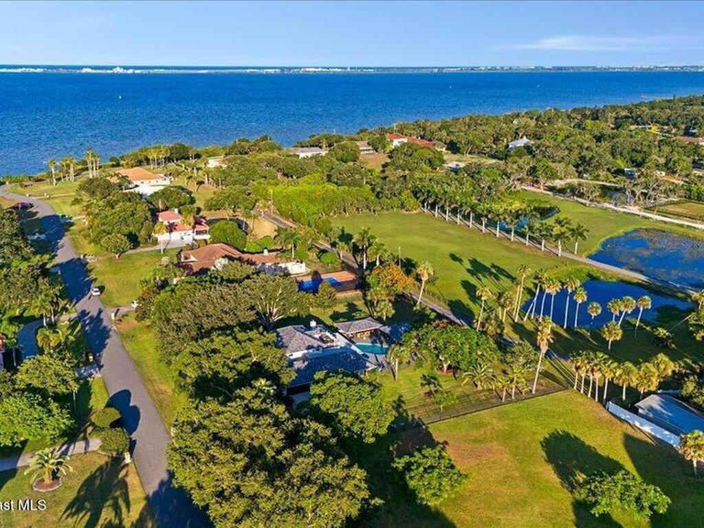 260 Utopia Circle, Merritt Island, FL 32952