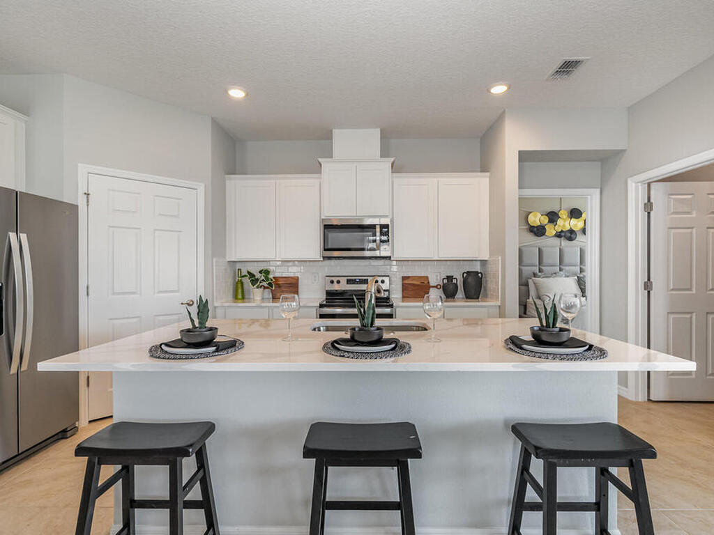 3991 Hollingsworth Drive, Palm Bay, FL 32909