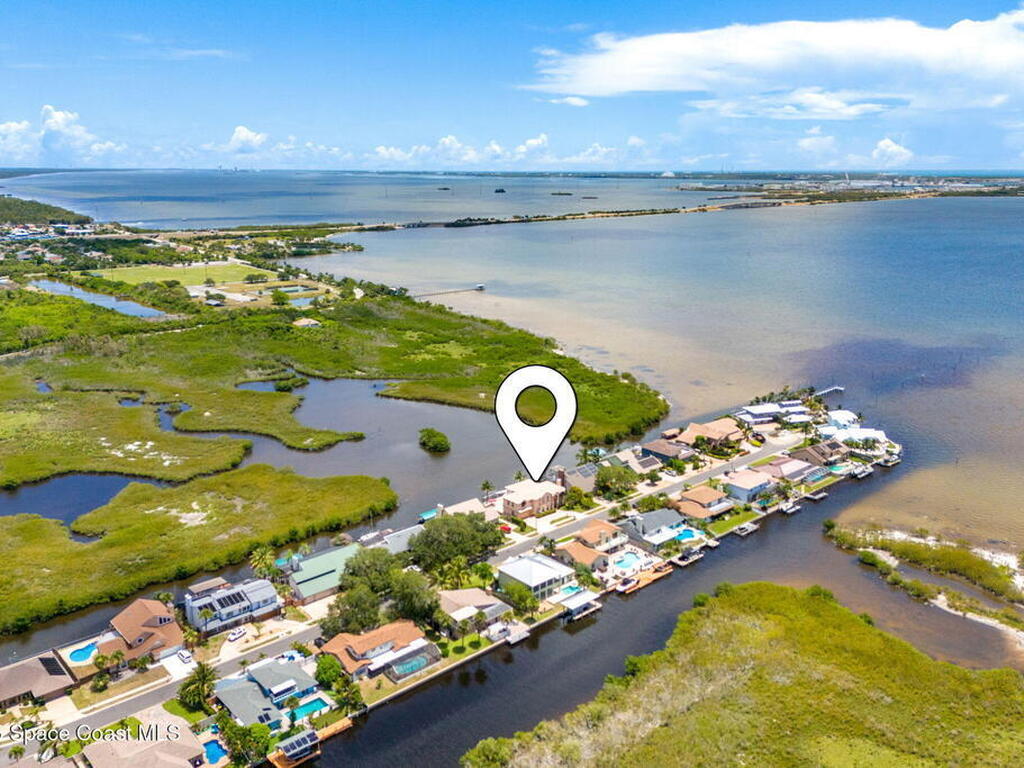 1660 Sandpiper Street, Merritt Island, FL 32952