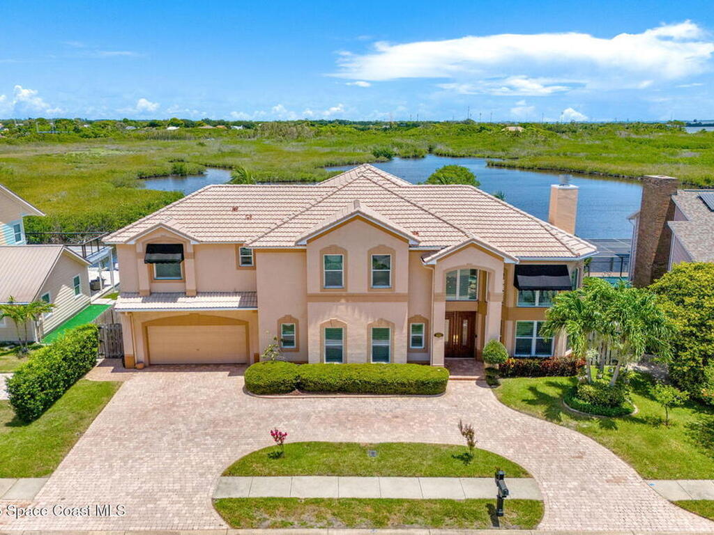 1660 Sandpiper Street, Merritt Island, FL 32952