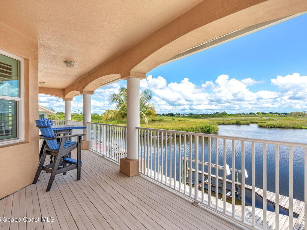 1660 Sandpiper Street, Merritt Island, FL 32952