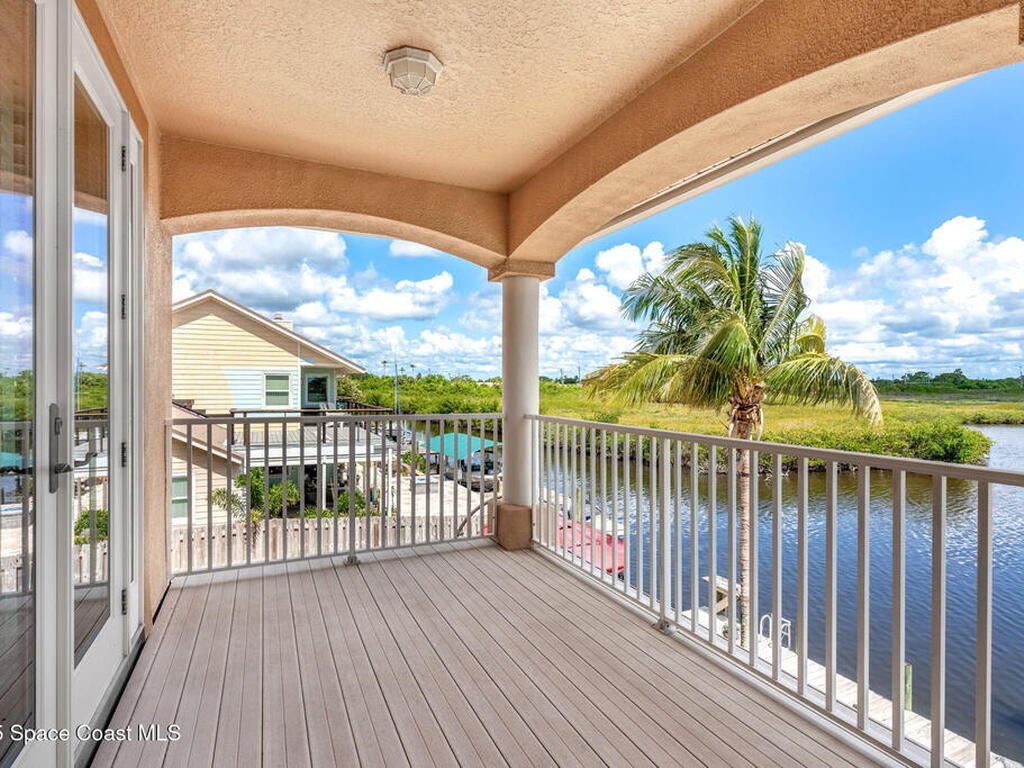 1660 Sandpiper Street, Merritt Island, FL 32952