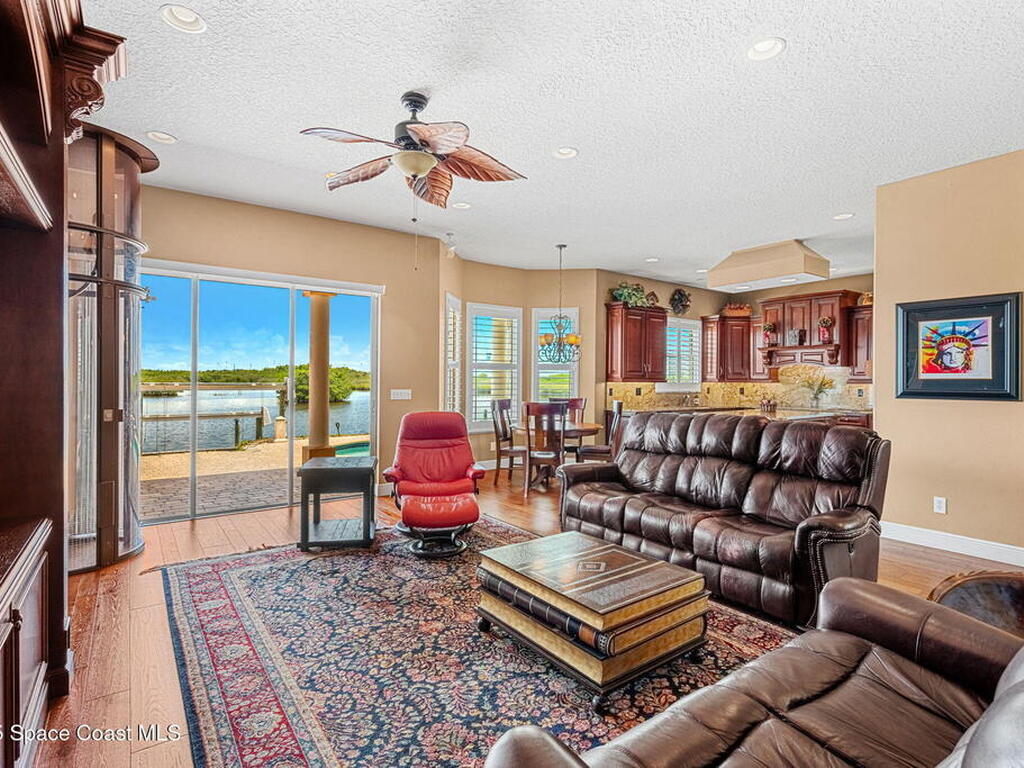 1660 Sandpiper Street, Merritt Island, FL 32952