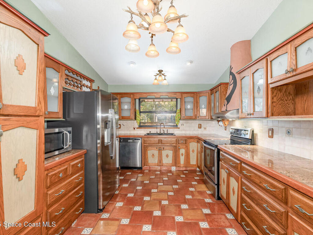 3717 SW Bayfield Street, Cocoa, FL 32926