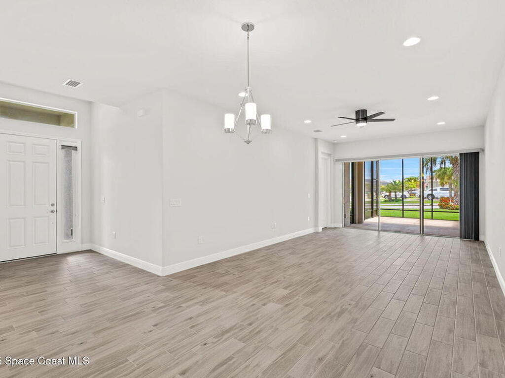 2728 Avalonia Drive, Melbourne, FL 32940