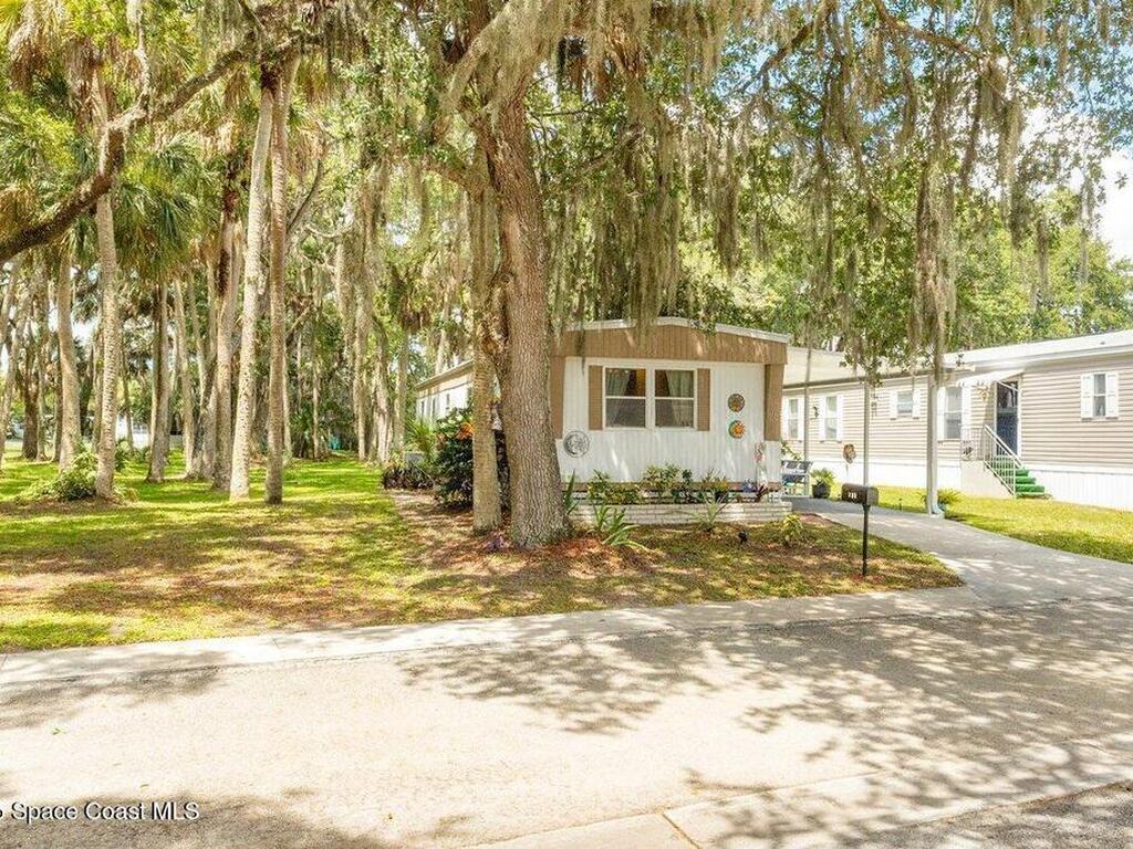 388 Holiday Park Boulevard, Palm Bay, FL 32907