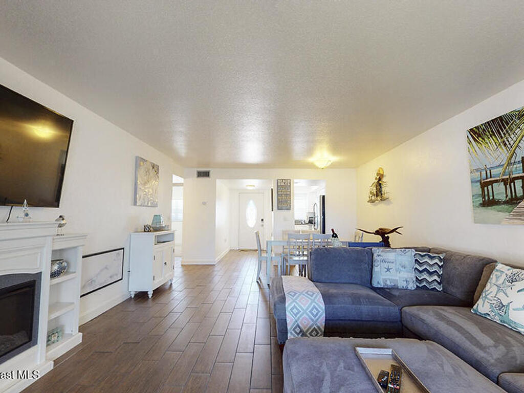 212 Cleveland Avenue, Cocoa Beach, FL 32931