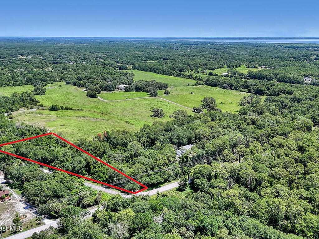 4300 Burkholm Road, Mims, FL 32754