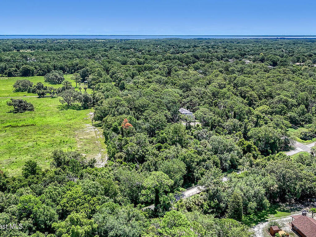 4300 Burkholm Road, Mims, FL 32754