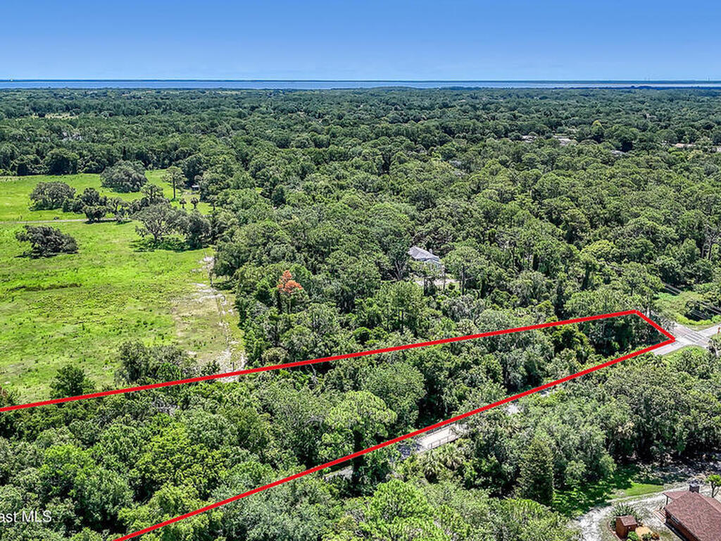 4300 Burkholm Road, Mims, FL 32754