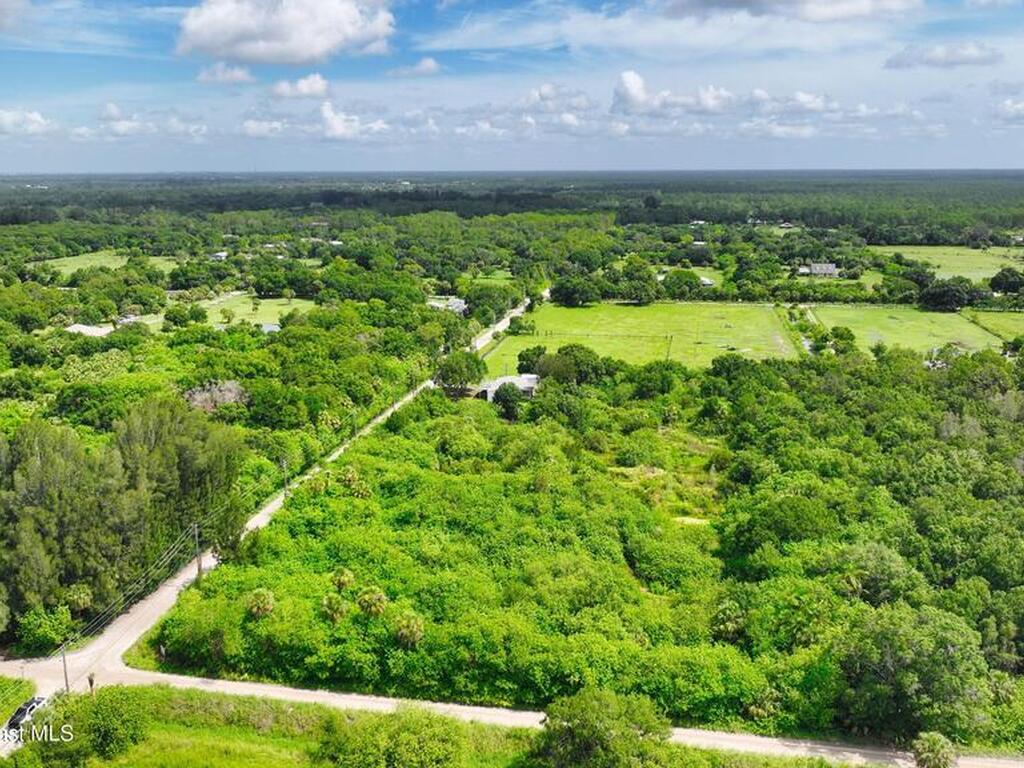 13380 101st Street, Fellsmere, FL 32948