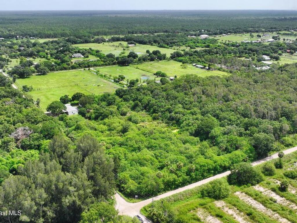 13380 101st Street, Fellsmere, FL 32948