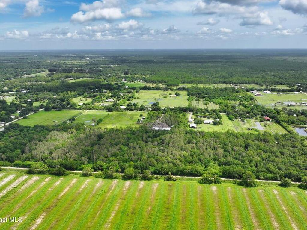 13380 101st Street, Fellsmere, FL 32948