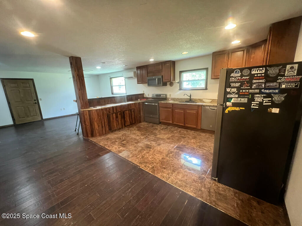 1580 N Division Street, Oviedo, FL 32765