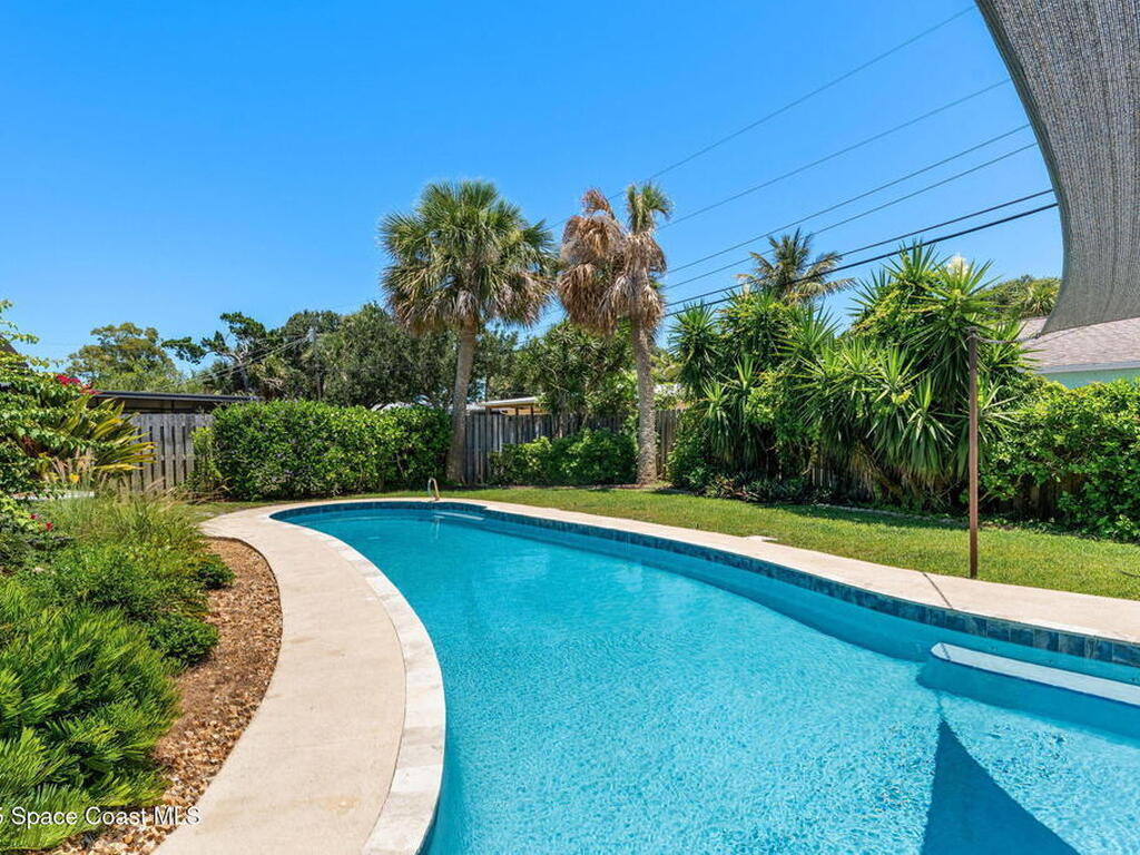 430 Watts Way, Cocoa Beach, FL 32931