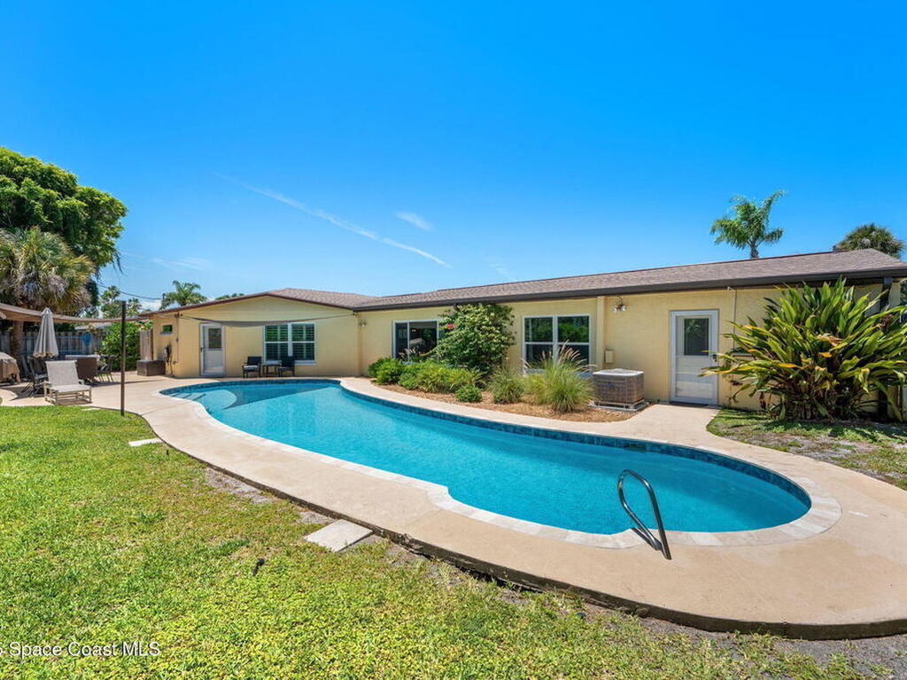 430 Watts Way, Cocoa Beach, FL 32931