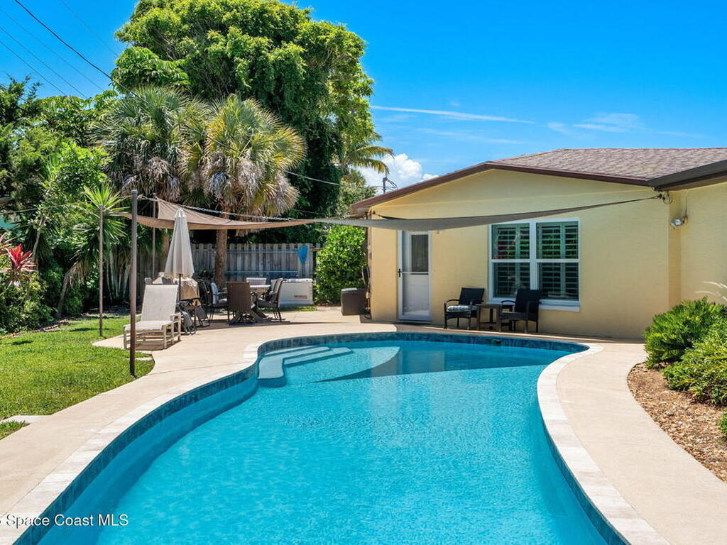 430 Watts Way, Cocoa Beach, FL 32931