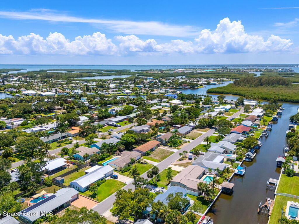 430 Watts Way, Cocoa Beach, FL 32931