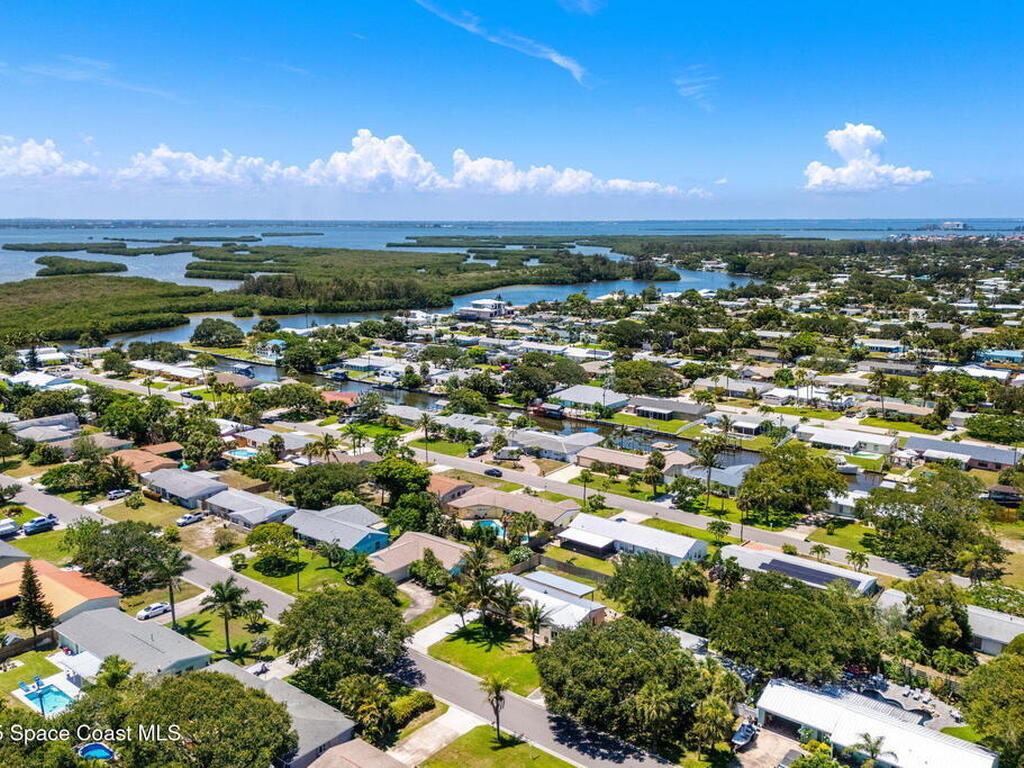 430 Watts Way, Cocoa Beach, FL 32931