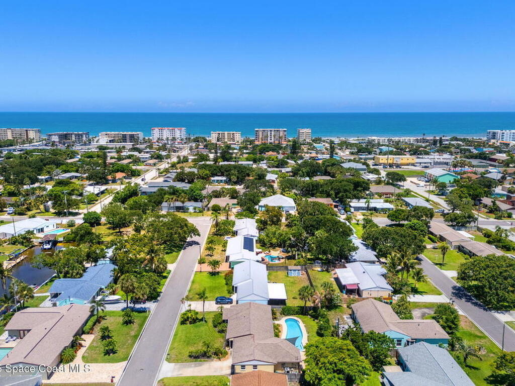 430 Watts Way, Cocoa Beach, FL 32931