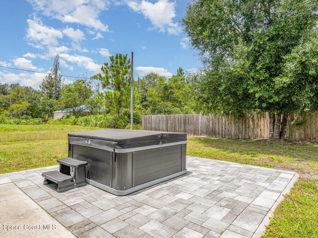 728 Daysland Avenue, Palm Bay, FL 32908