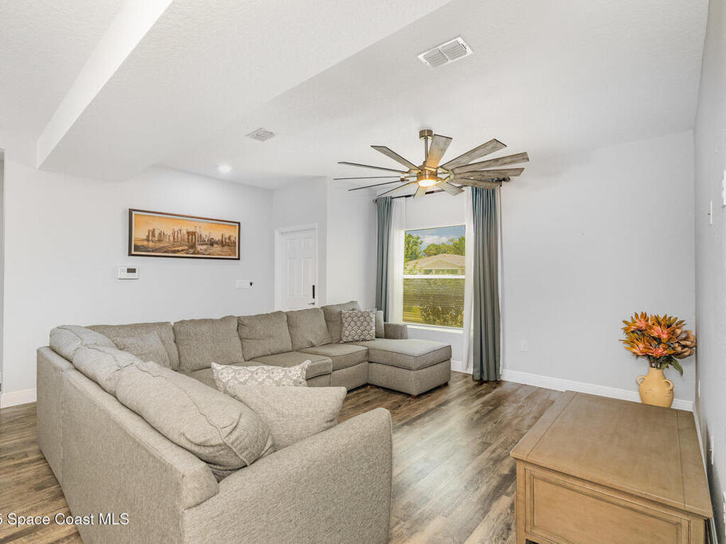 728 Daysland Avenue, Palm Bay, FL 32908