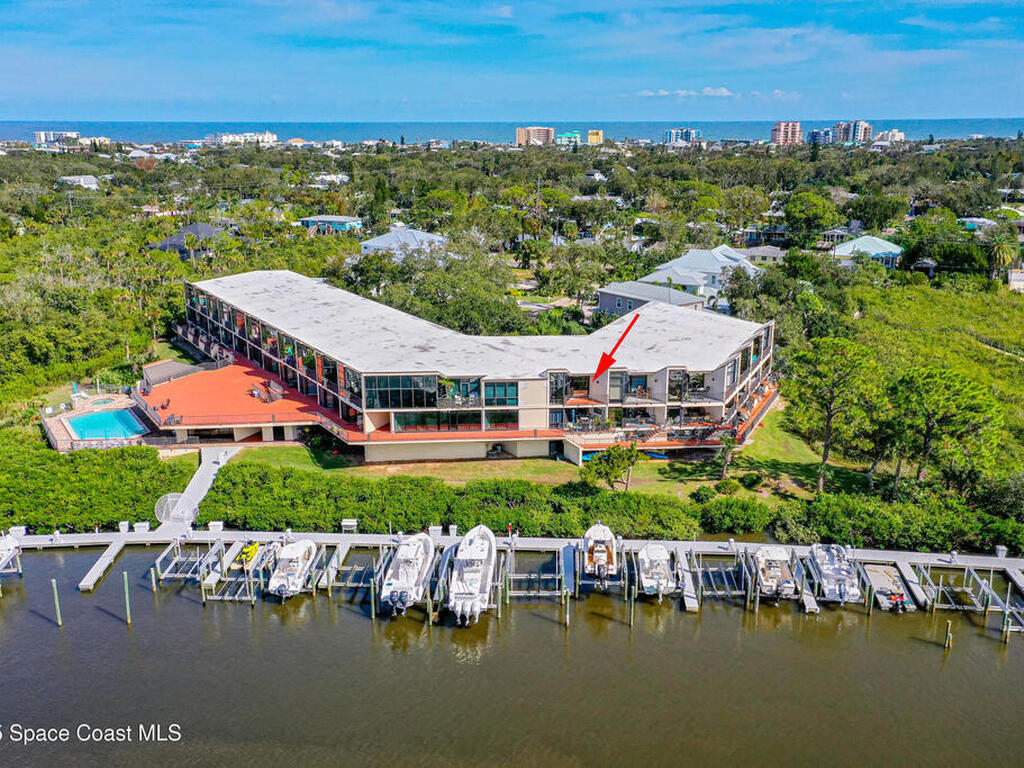 520 S Peninsula Avenue, New Smyrna Beach, FL 32169
