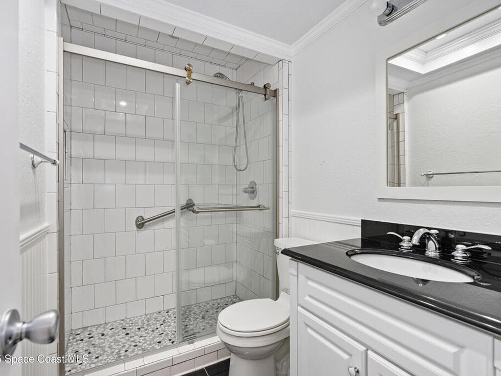 520 S Peninsula Avenue, New Smyrna Beach, FL 32169