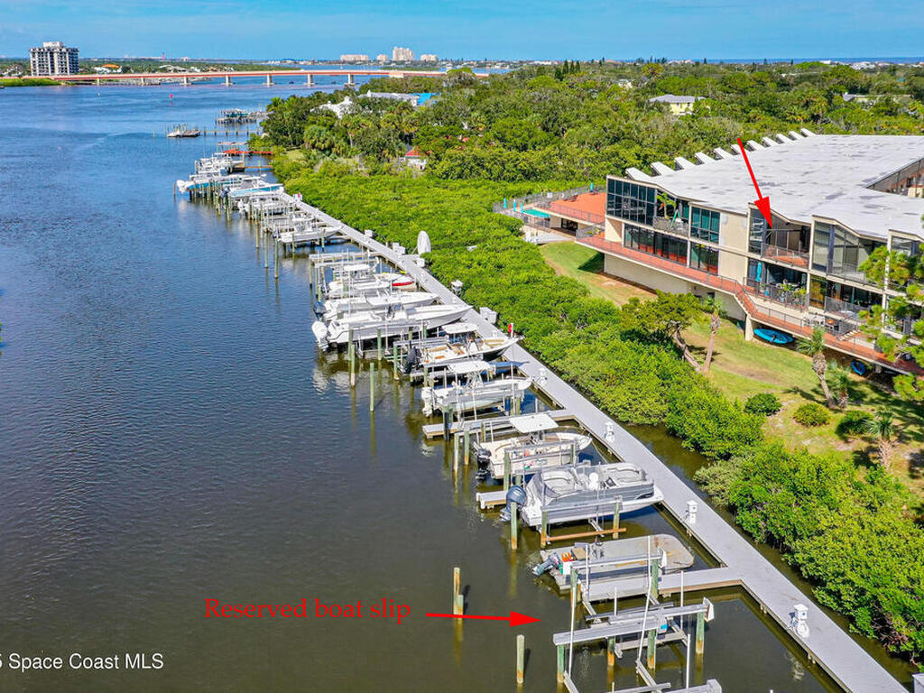 520 S Peninsula Avenue, New Smyrna Beach, FL 32169