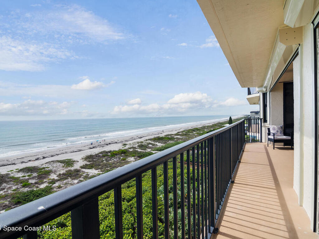 2815 S Atlantic Avenue, Cocoa Beach, FL 32931